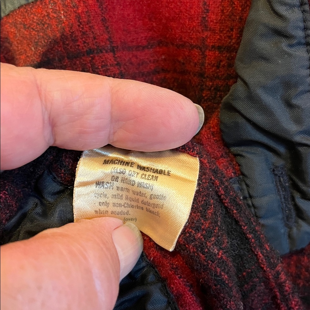Vintage Pendleton Red and Black Wool Shirt - Picture 4 of 7
